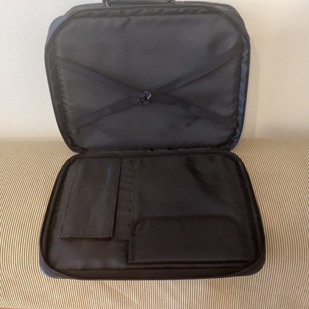 Laptop/Computer Bag - Picture 2 of 10